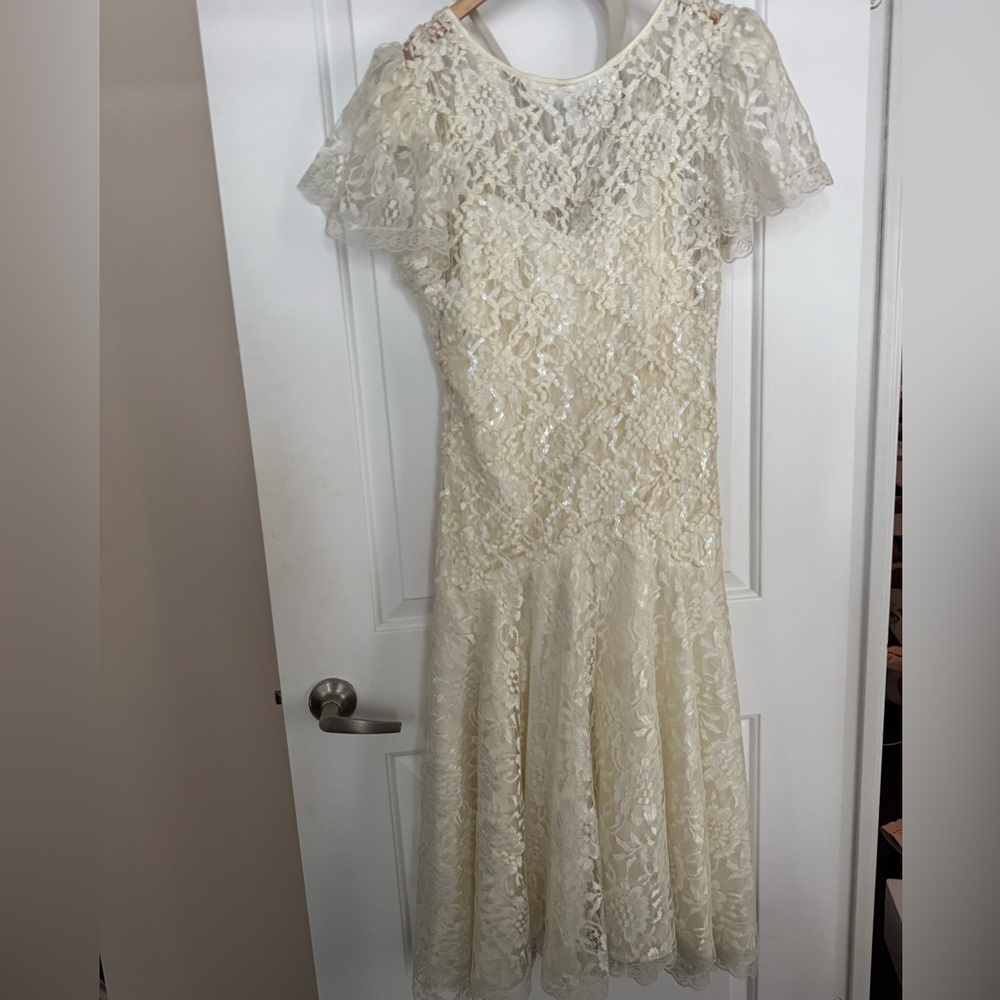 Vintage gown Elegant Lace Dress in Cream